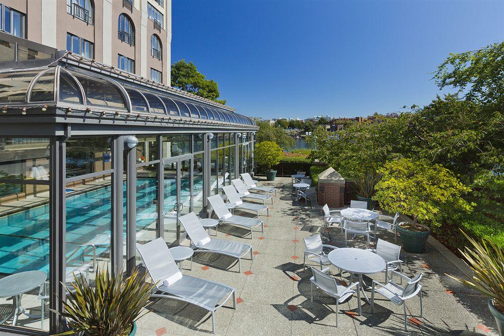 Delta Hotels By Marriott Victoria Ocean Pointe Resort Exterior photo